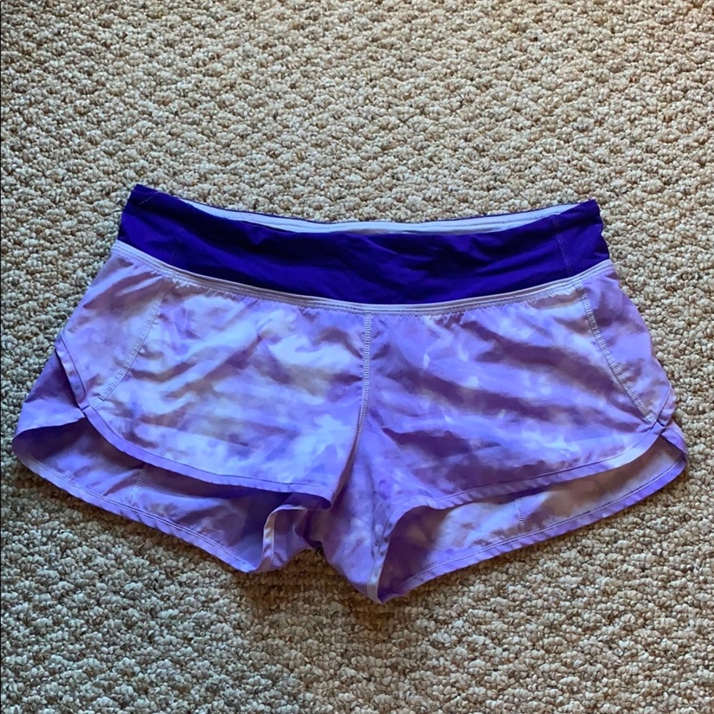 Size 8 Lululemon tie-dye shorts 💜